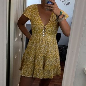 Princess Polly Yellow flower dress